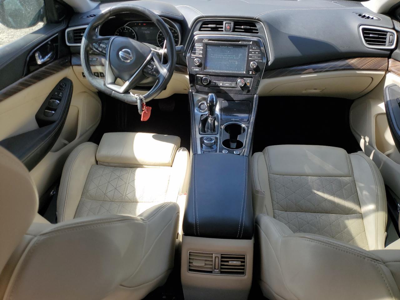 2016 NISSAN Maxima