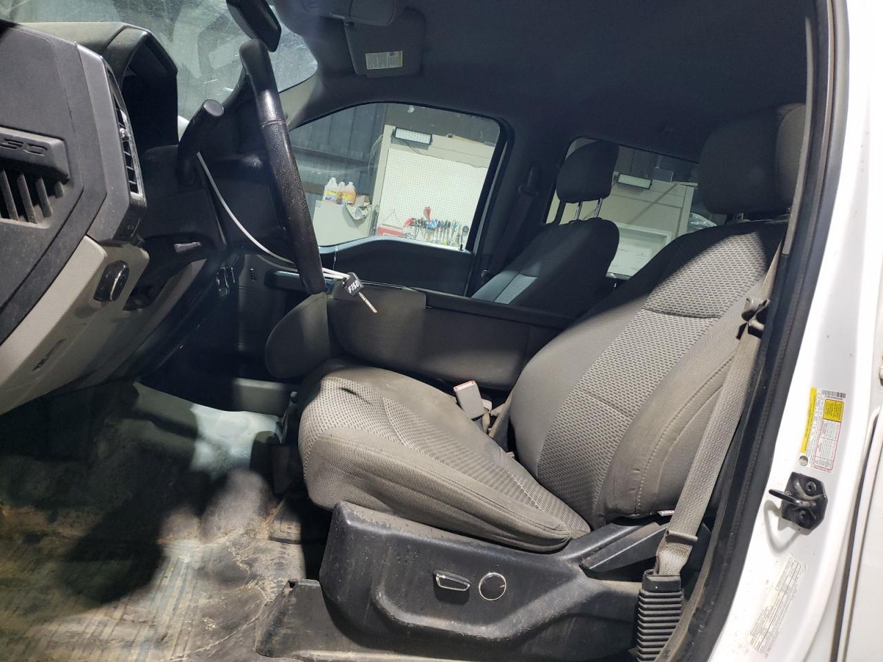 2015 FORD F-150