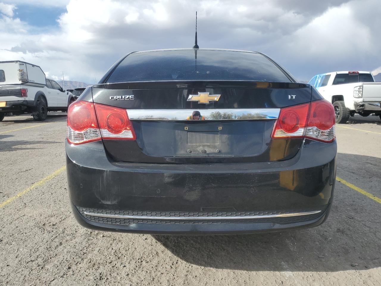 2011 CHEVROLET CRUZE