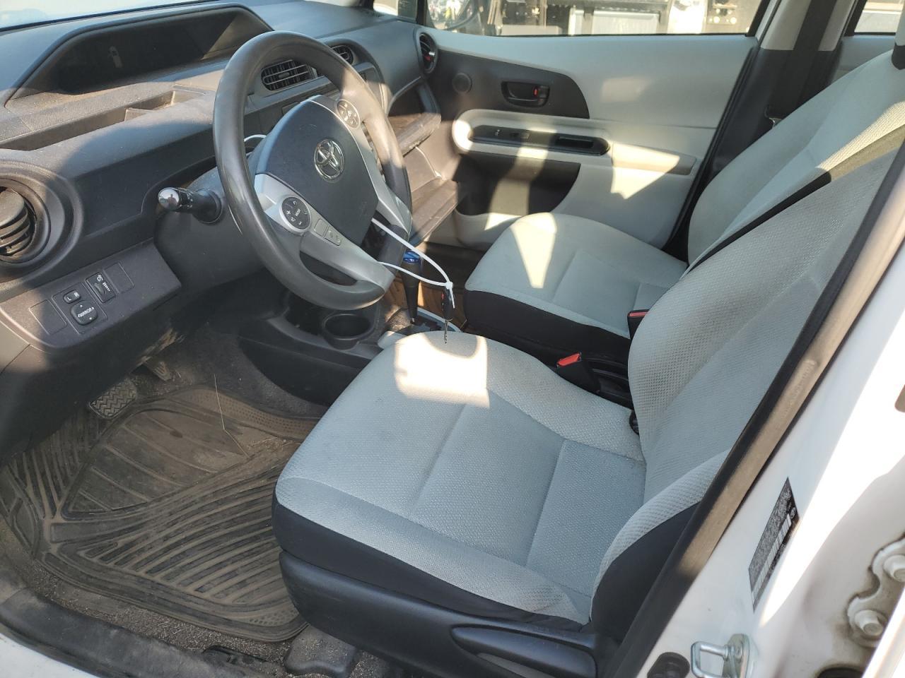 2013 TOYOTA PRIUS
