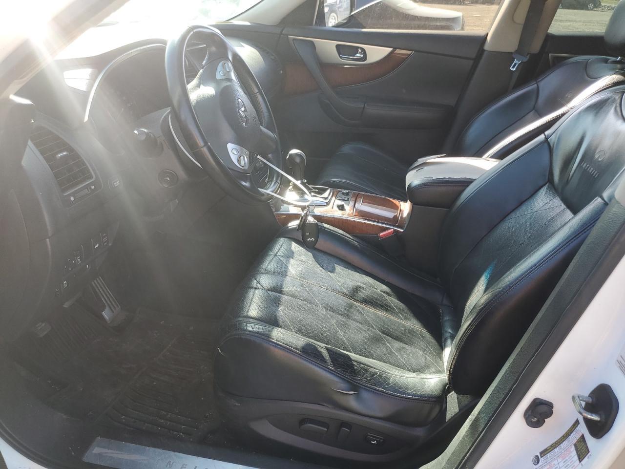 2012 INFINITI FX35