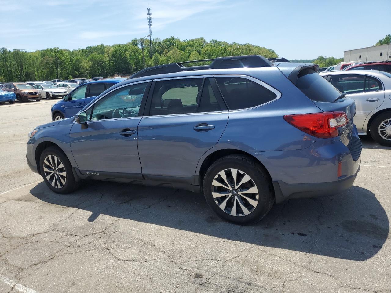 2015 SUBARU Outback