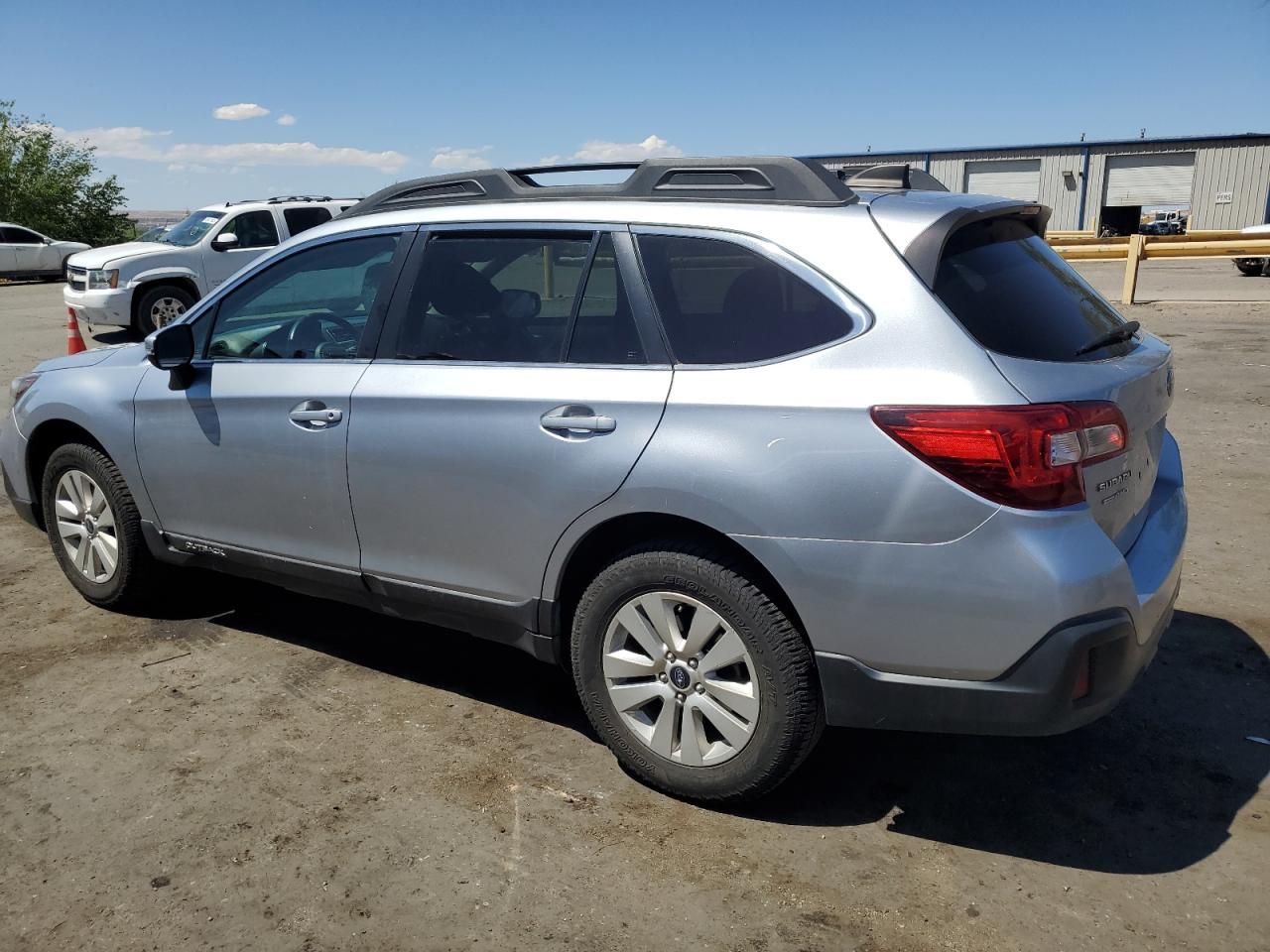 2018 SUBARU Outback