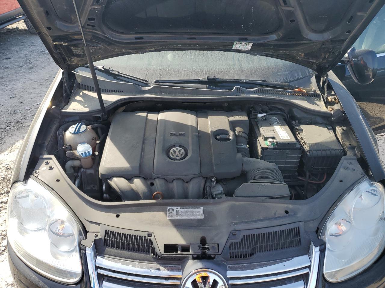 2010 VOLKSWAGEN JETTA