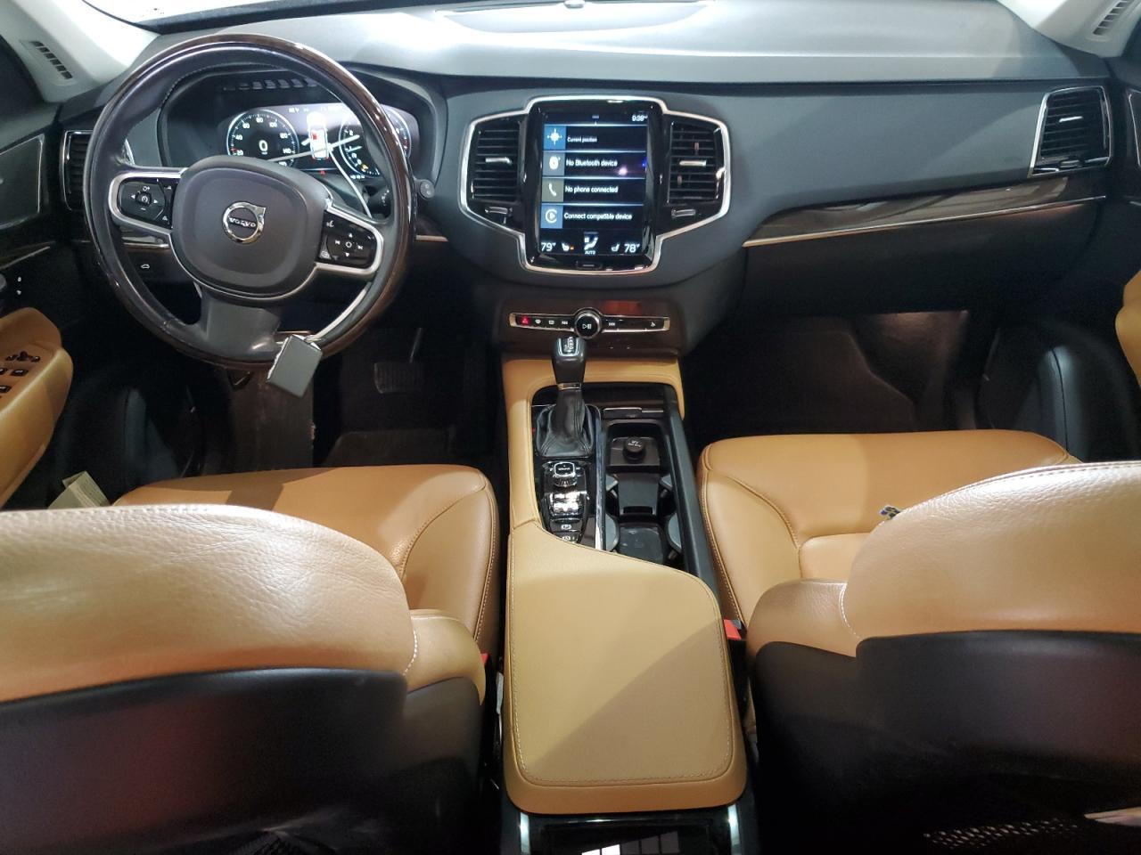 2016 VOLVO XC90