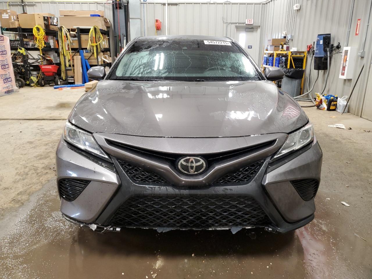 2018 TOYOTA CAMRY