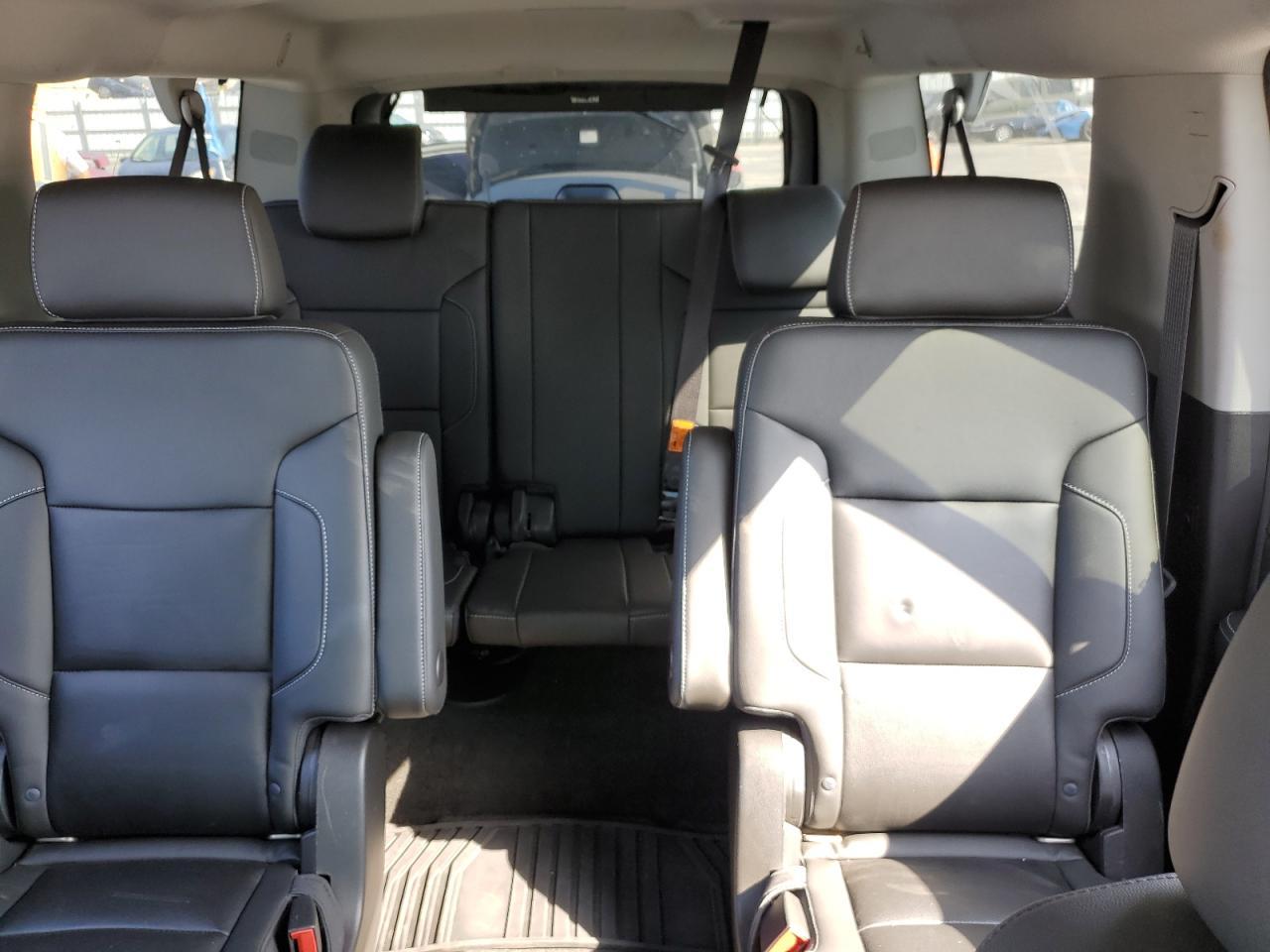 2018 CHEVROLET Suburban