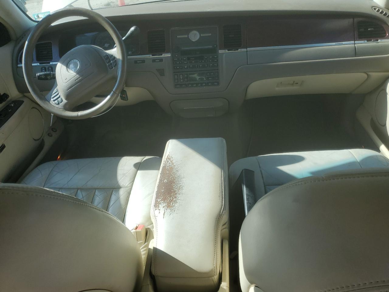 2003 LINCOLN Town Car