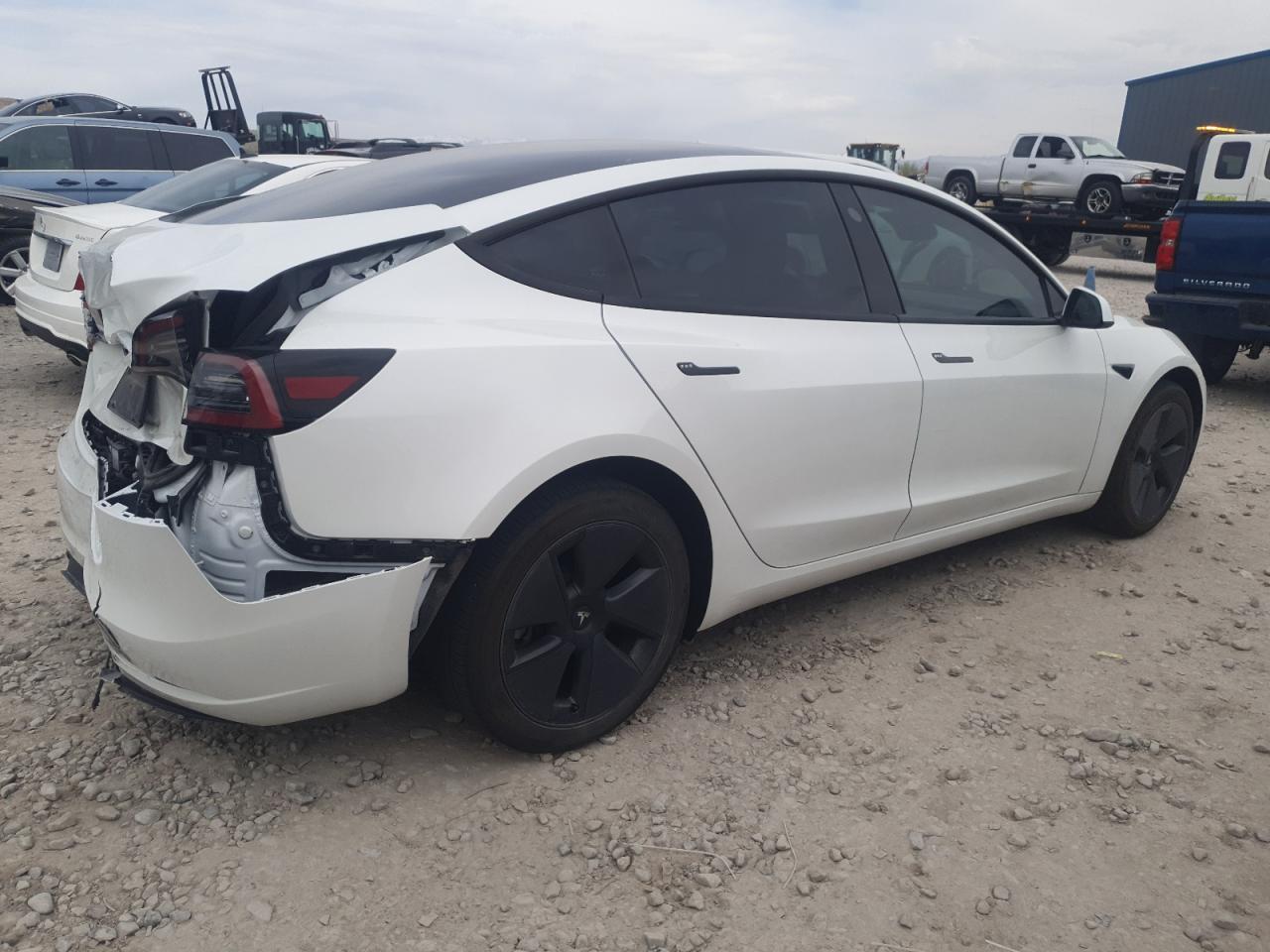 2023 TESLA MODEL 3