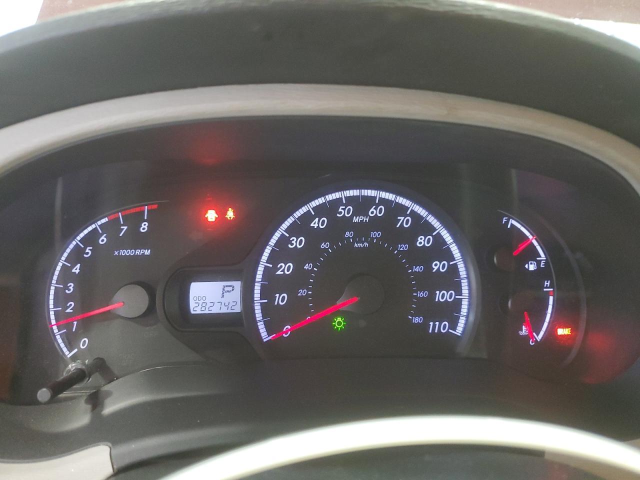 2012 TOYOTA SIENNA