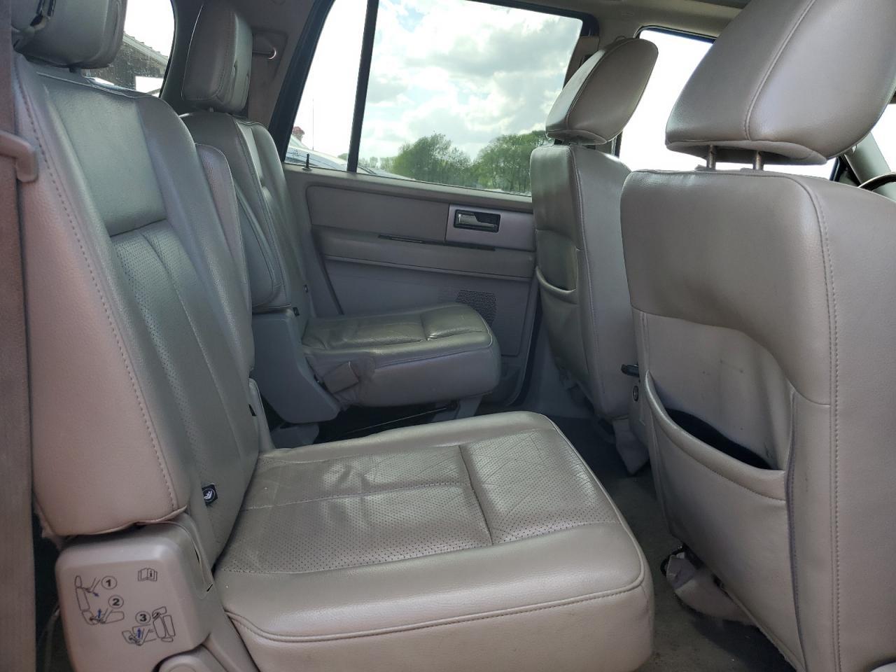 2010 FORD Expedition
