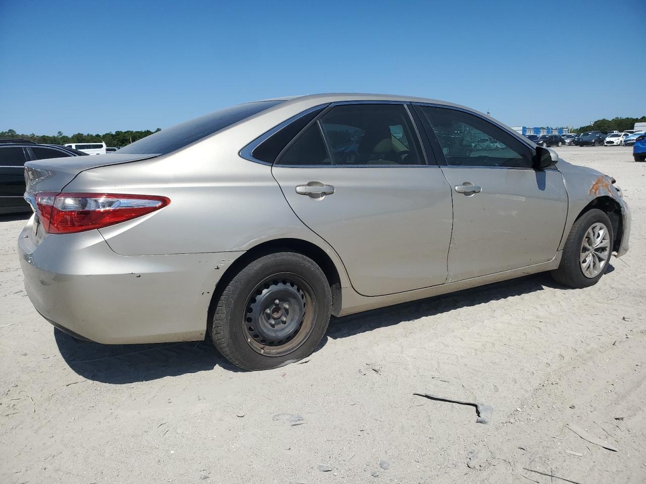 2015 TOYOTA CAMRY