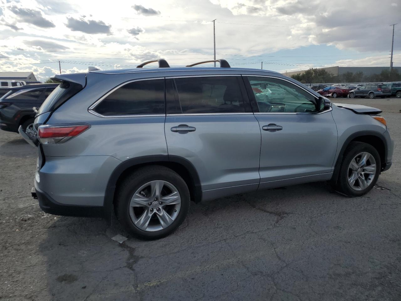 2015 TOYOTA HIGHLANDER
