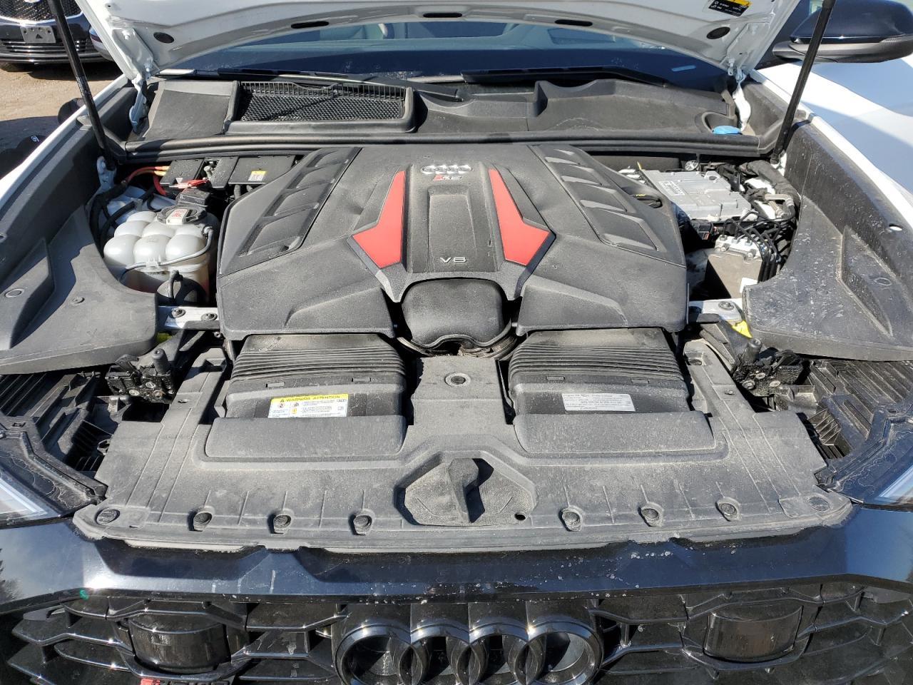 2022 AUDI RS Q8