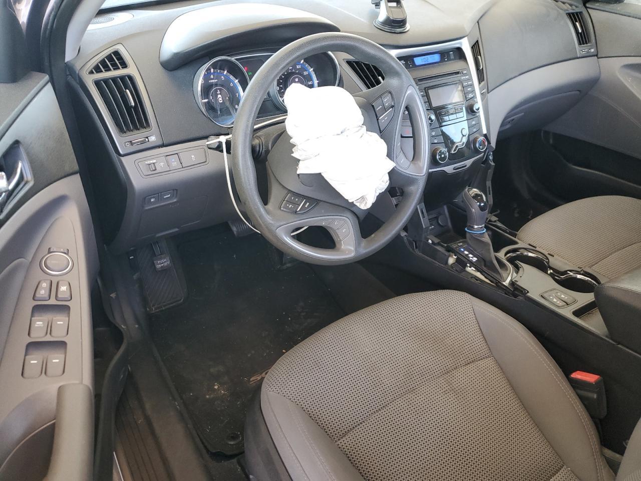 2013 HYUNDAI SONATA