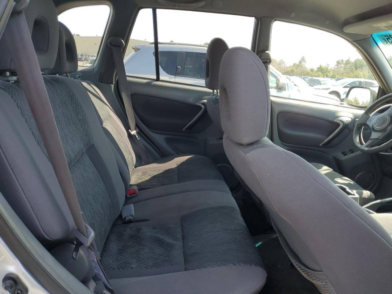 2002 TOYOTA RAV4