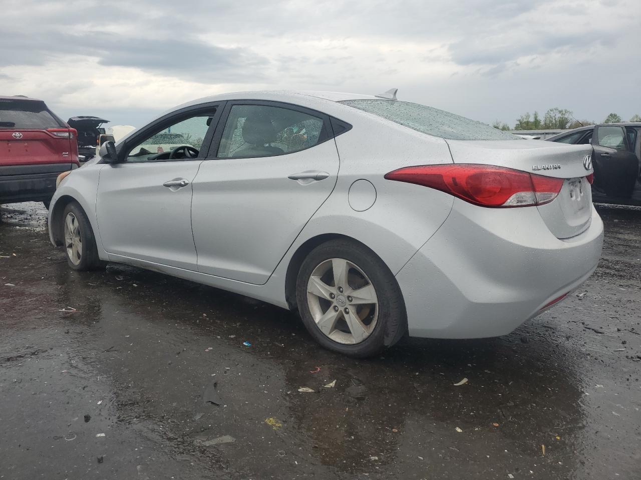 2011 HYUNDAI ELANTRA