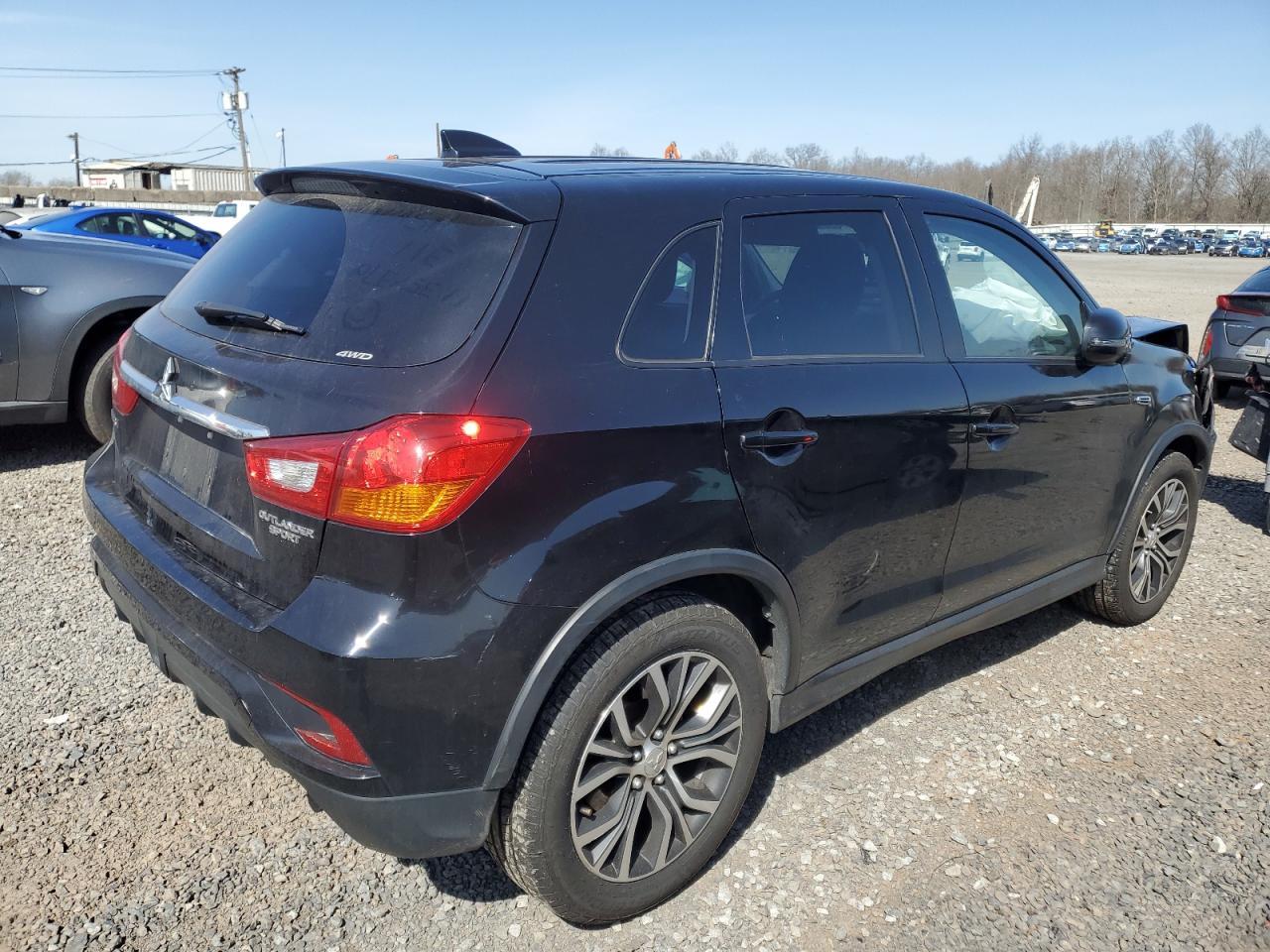 2018 MITSUBISHI outlander
