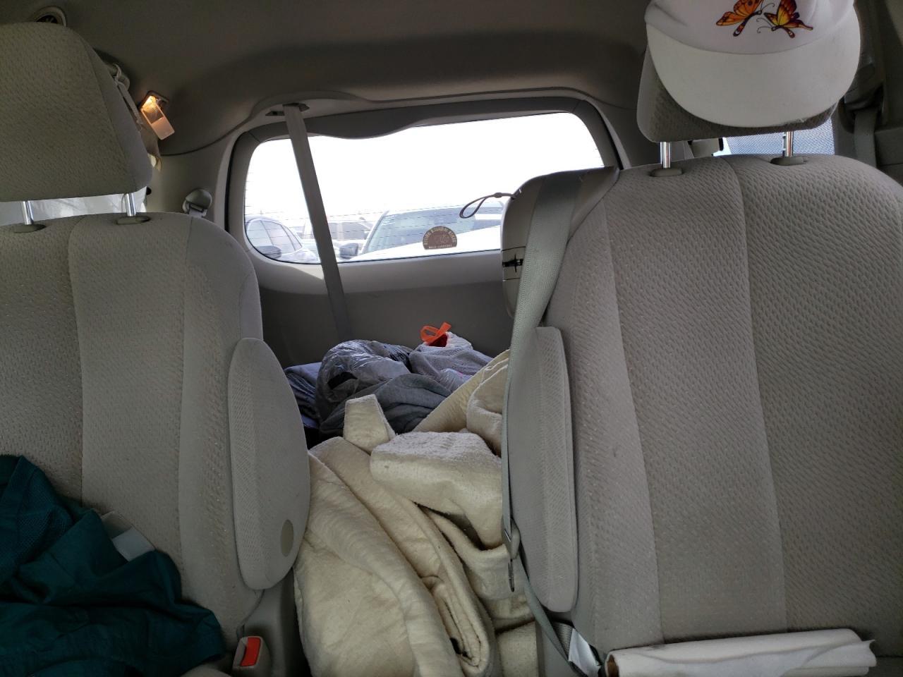 2012 TOYOTA SIENNA