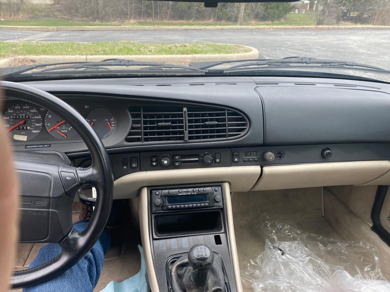 1987 PORSCHE 944