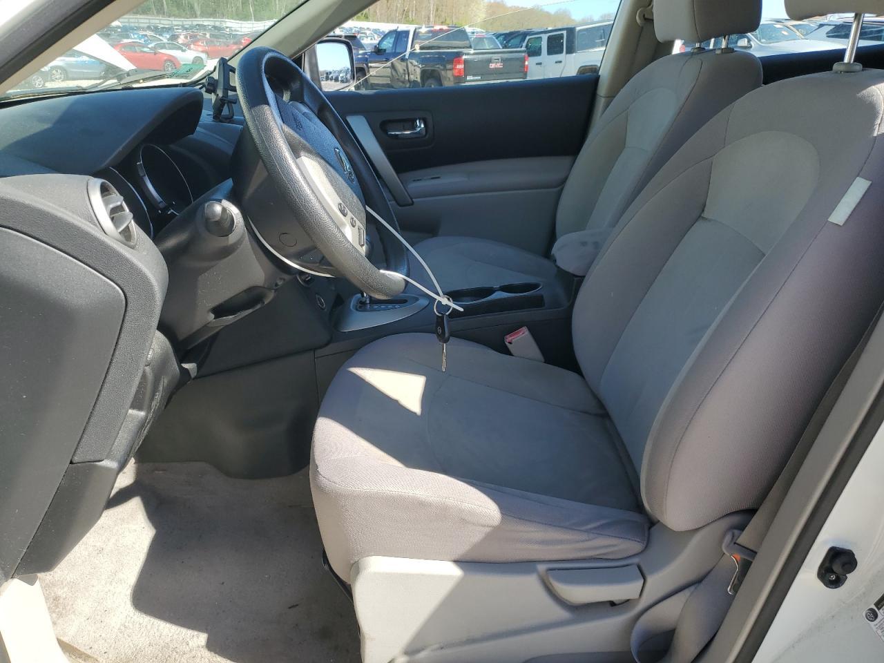 2010 NISSAN ROGUE