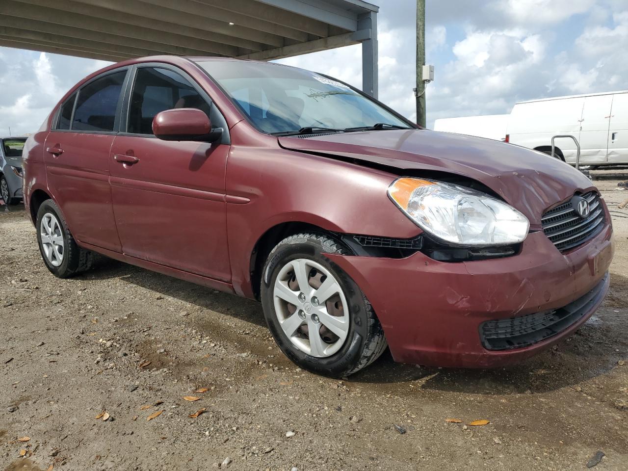 2010 HYUNDAI ACCENT