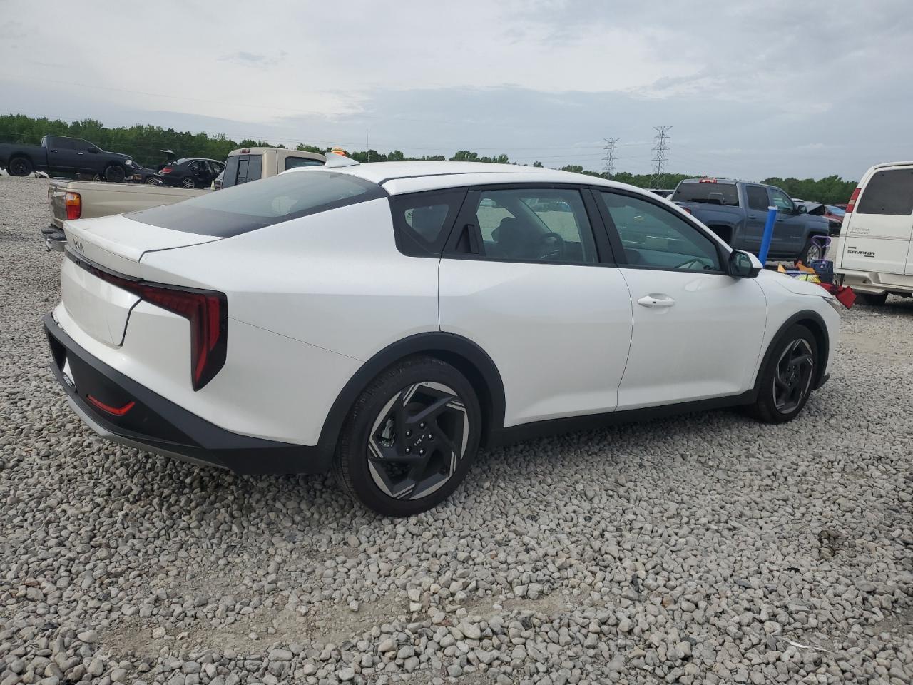 2025 KIA K4