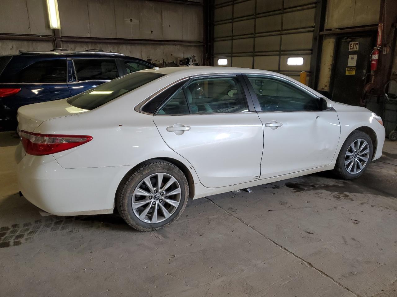 2015 TOYOTA CAMRY