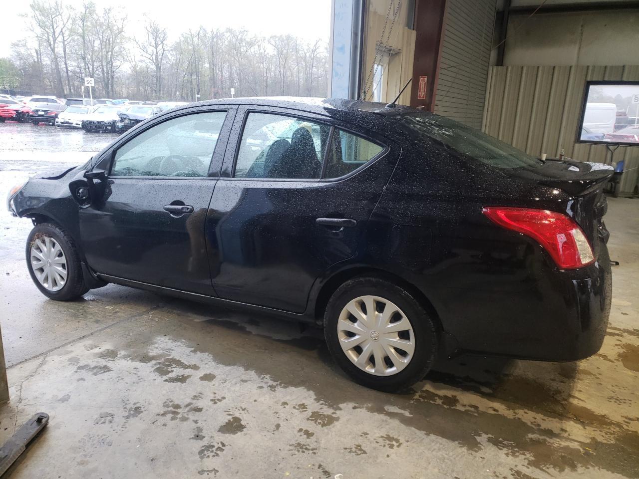 2017 NISSAN VERSA