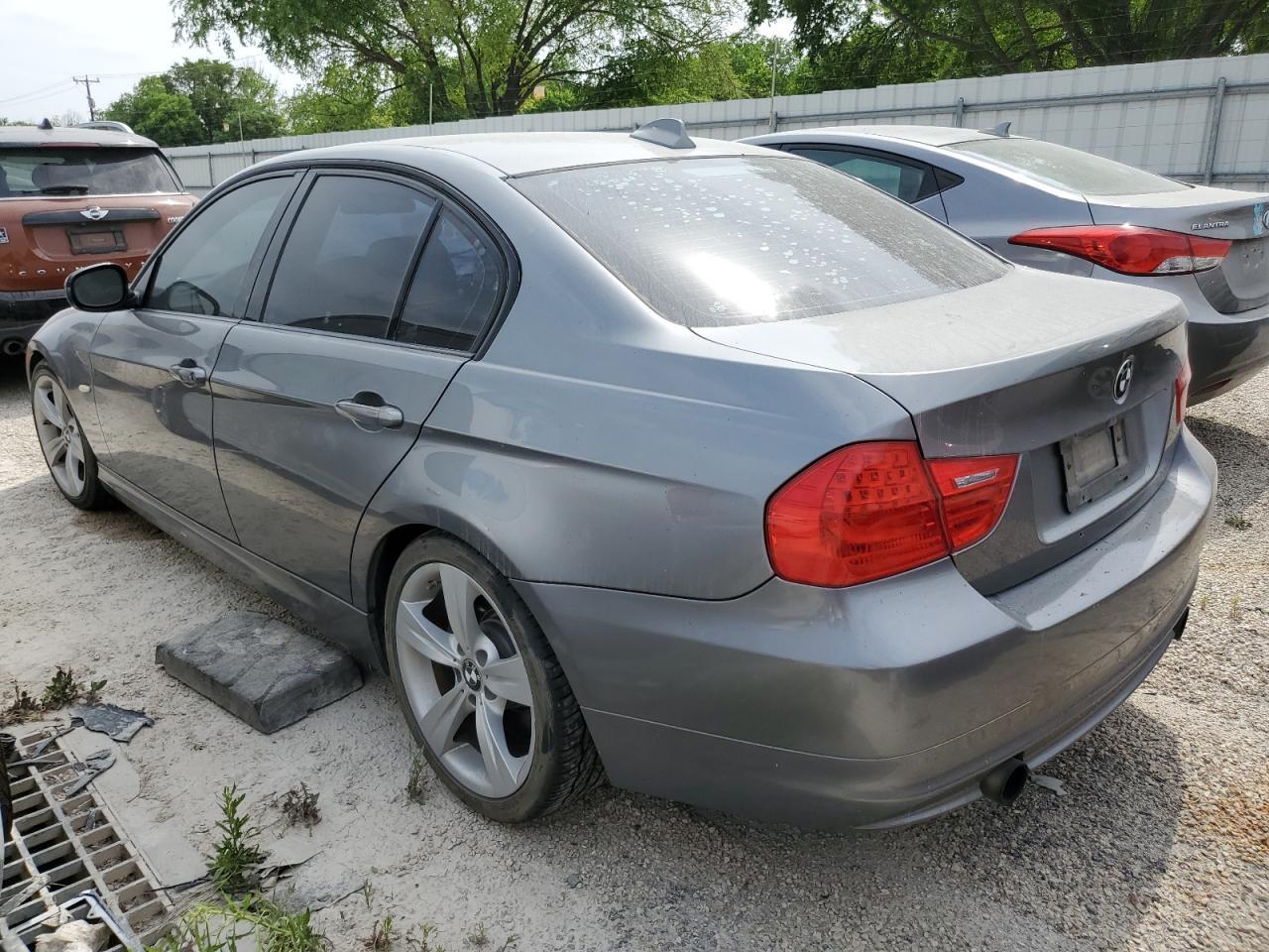 2011 BMW 3 SERIES