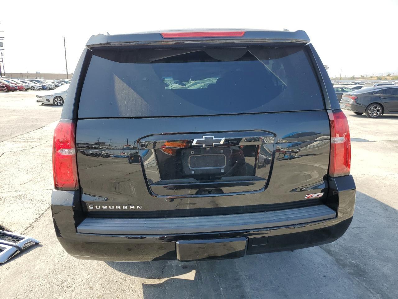 2018 CHEVROLET Suburban