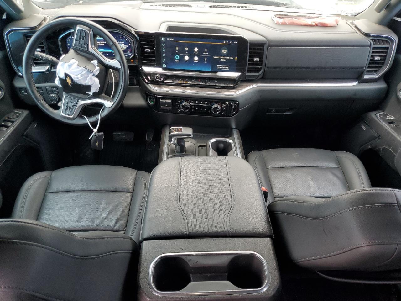 2024 CHEVROLET Silverado