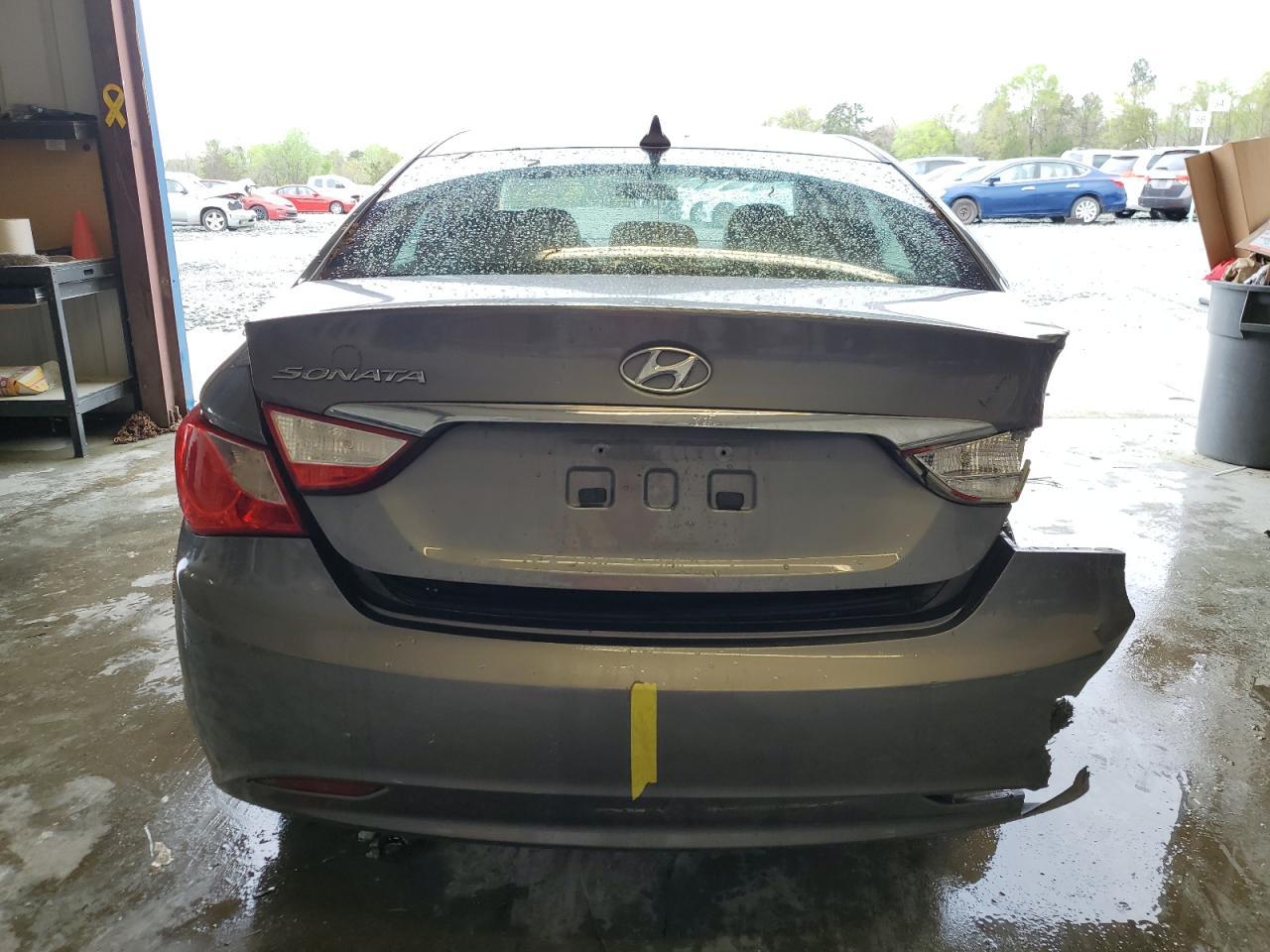 2011 HYUNDAI SONATA