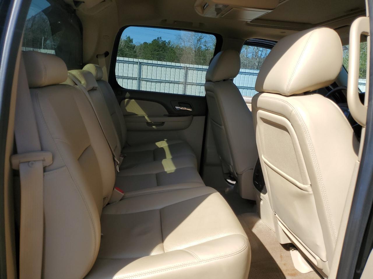 2013 CHEVROLET Avalanche