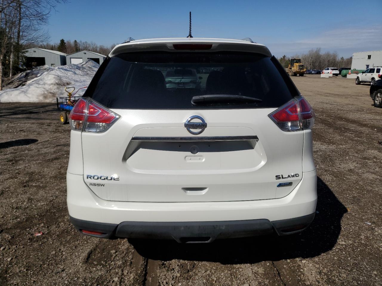 2014 NISSAN ROGUE