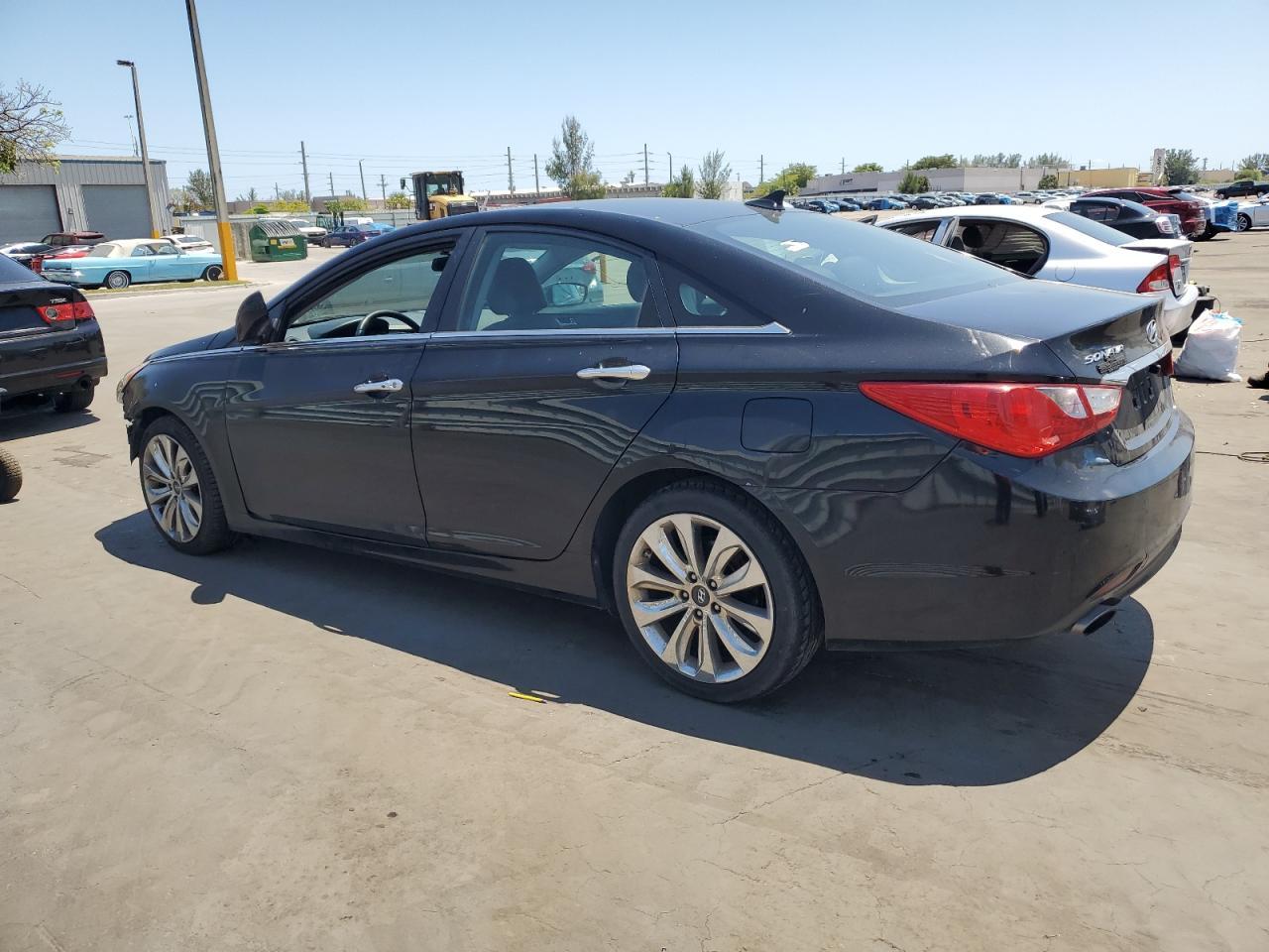 2011 HYUNDAI SONATA