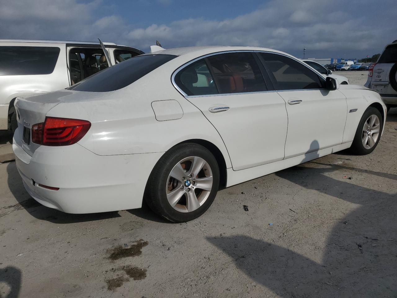 2011 BMW 5 series