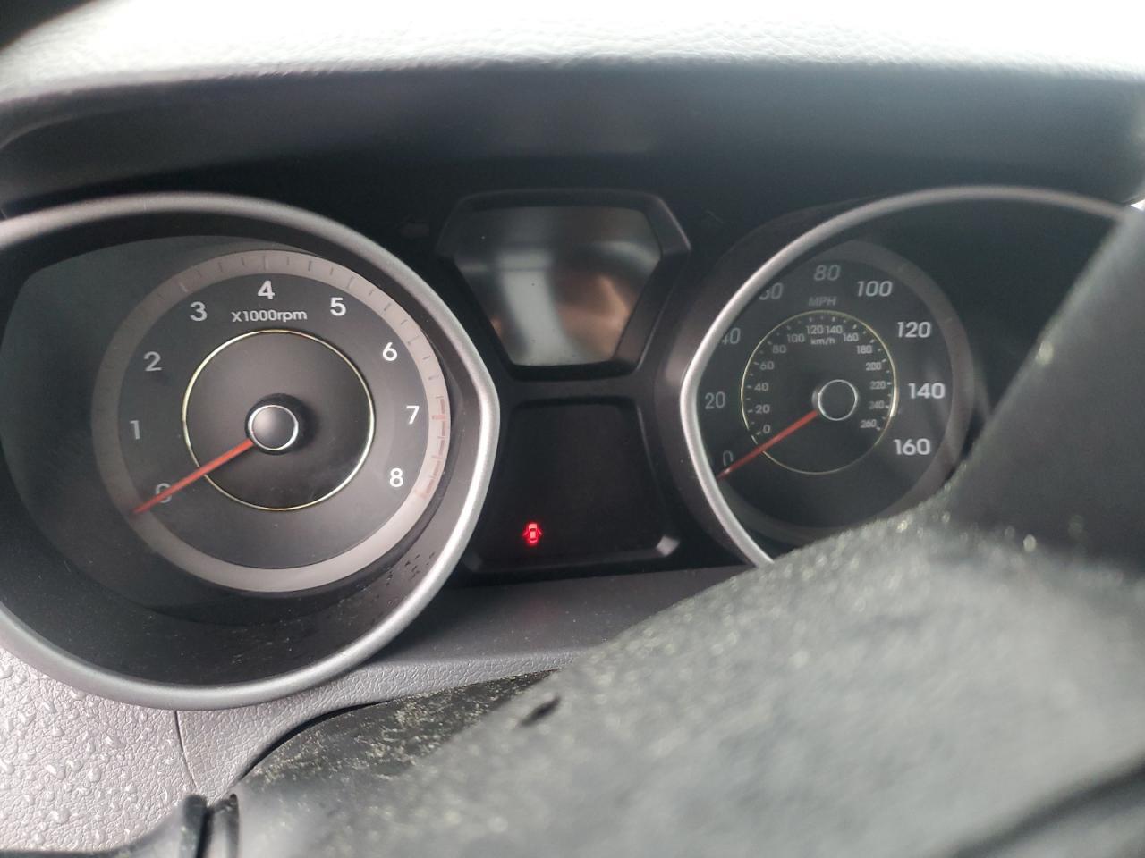 2011 HYUNDAI ELANTRA