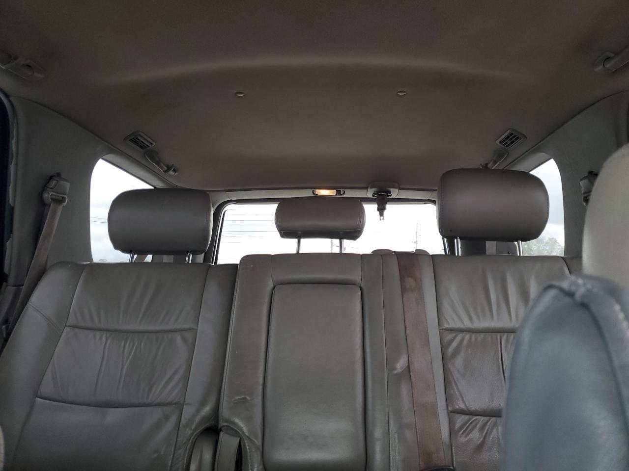 2002 TOYOTA Sequoia
