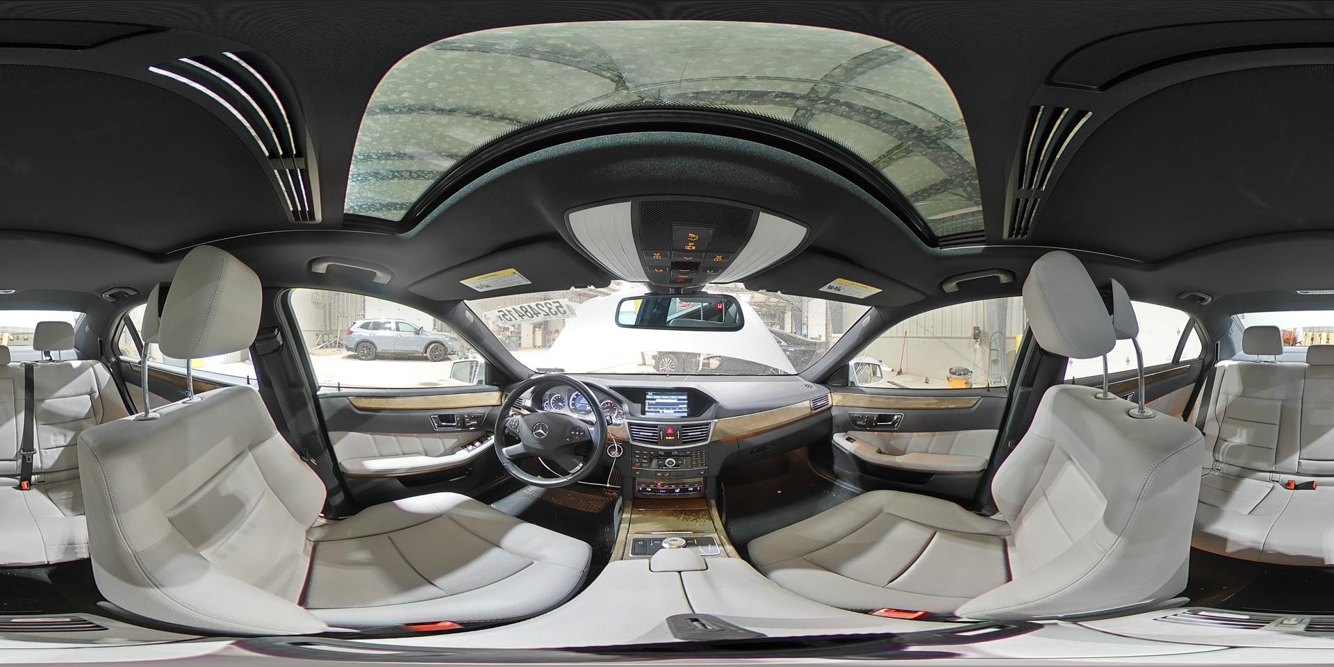 2011 MERCEDES-BENZ E-Class
