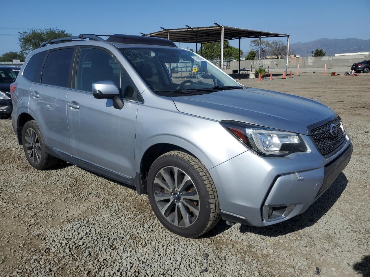 2017 SUBARU FORESTER