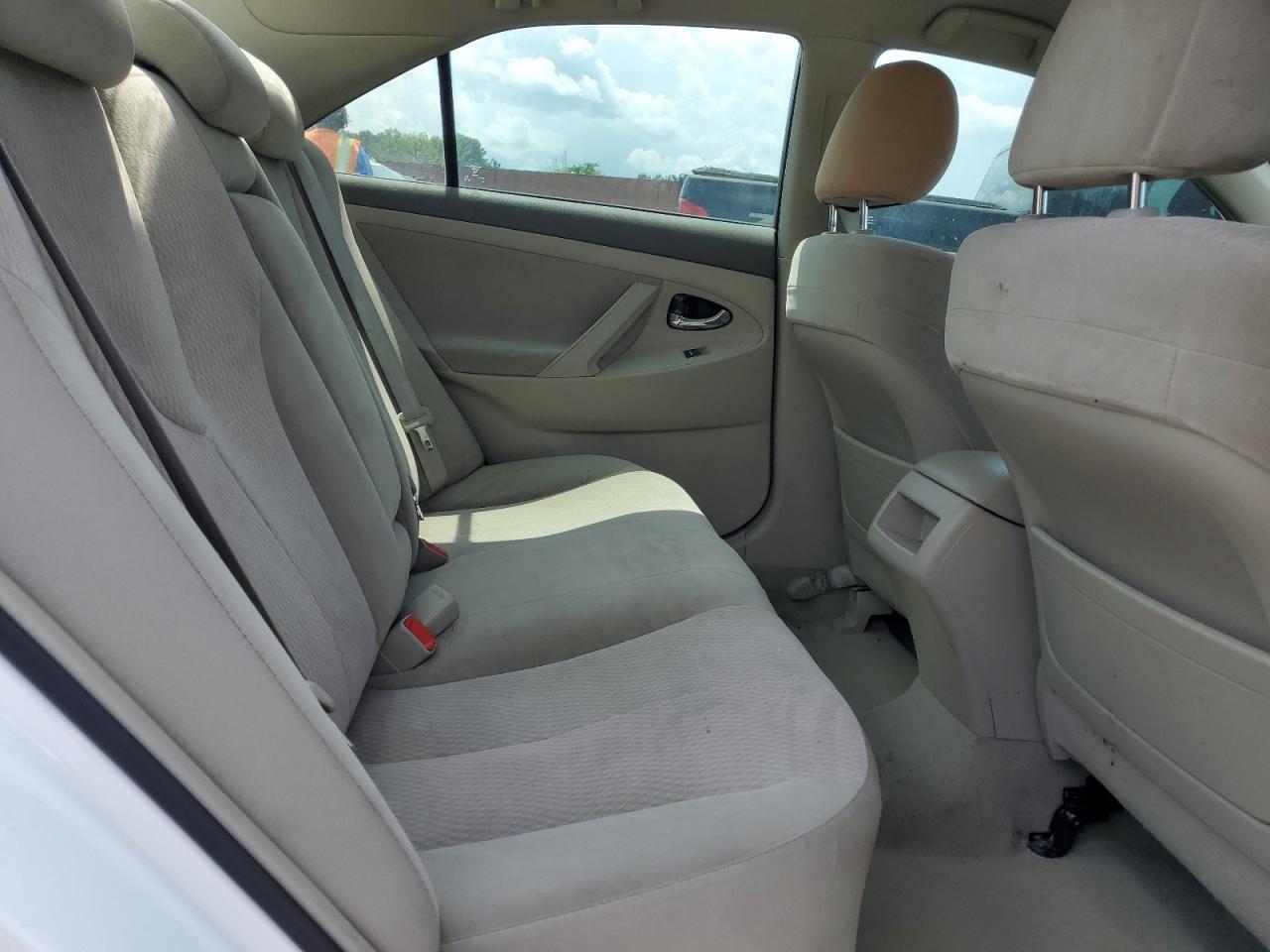 2010 TOYOTA CAMRY