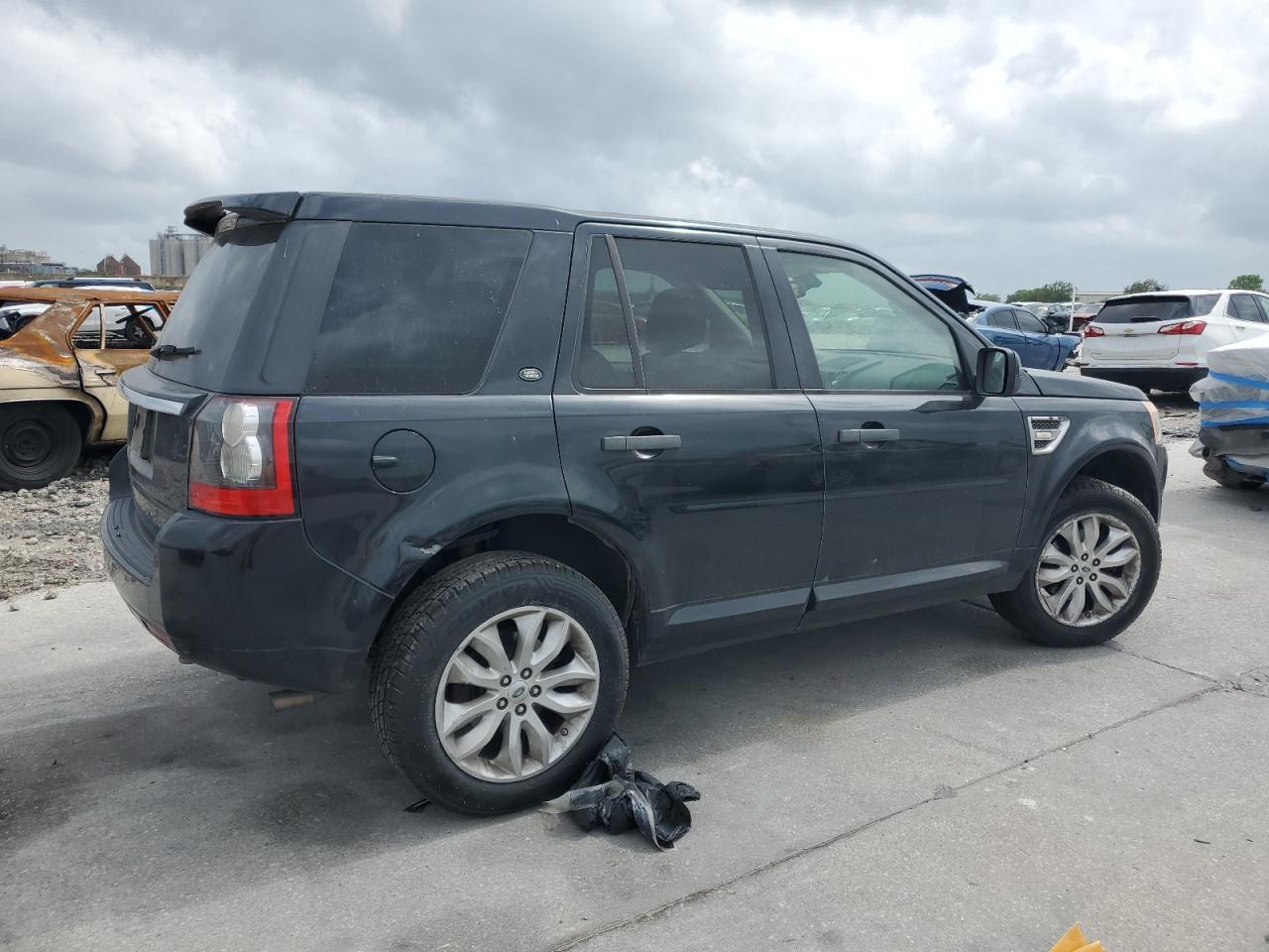 2011 LAND ROVER LR2