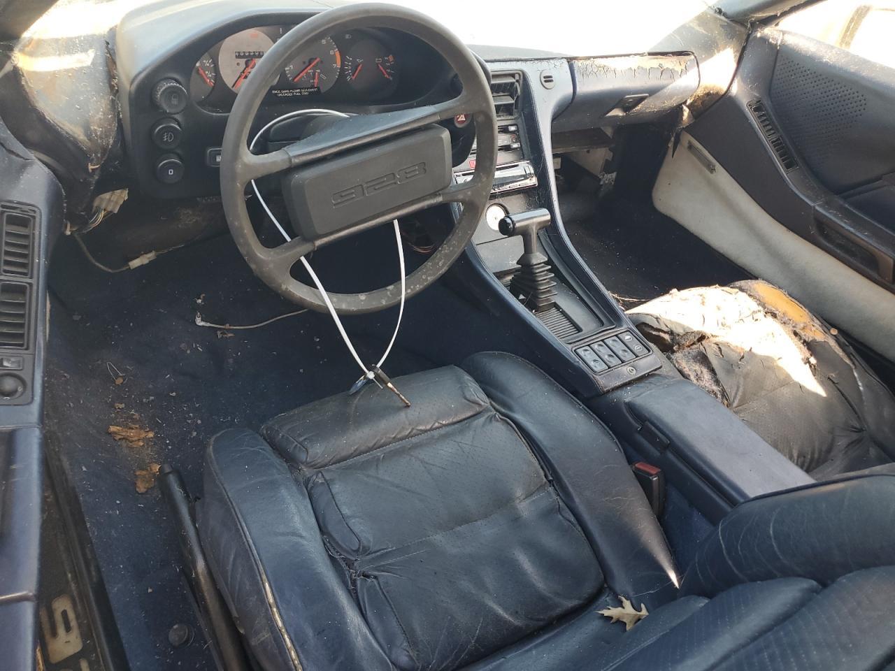 1986 PORSCHE 928