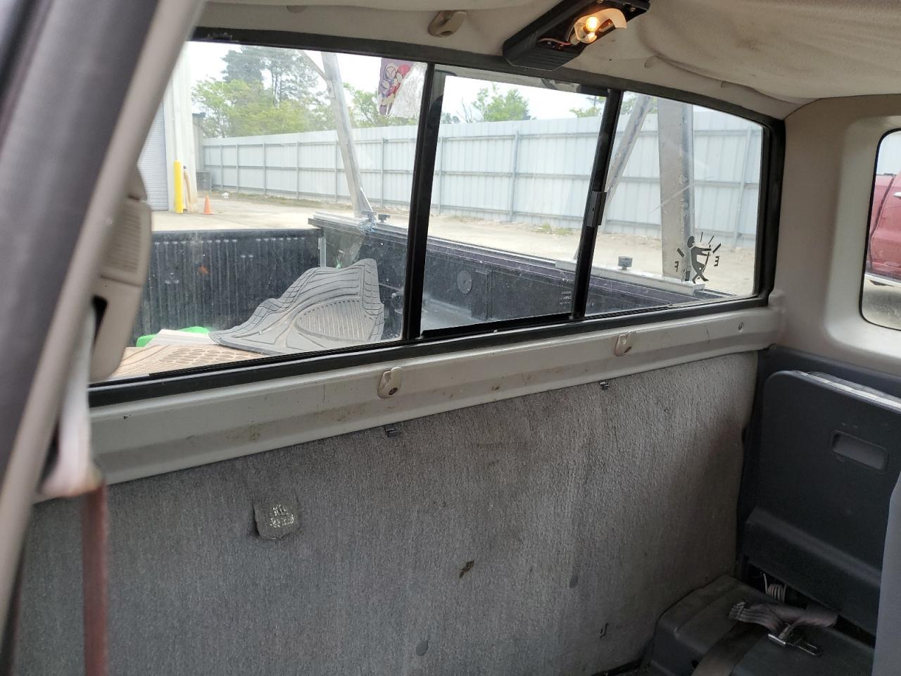 2001 NISSAN Frontier