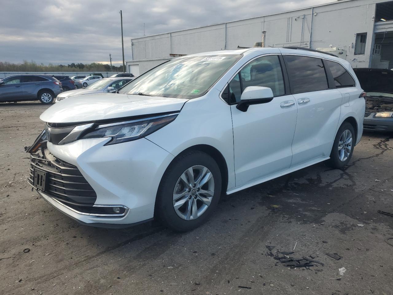 2022 TOYOTA SIENNA