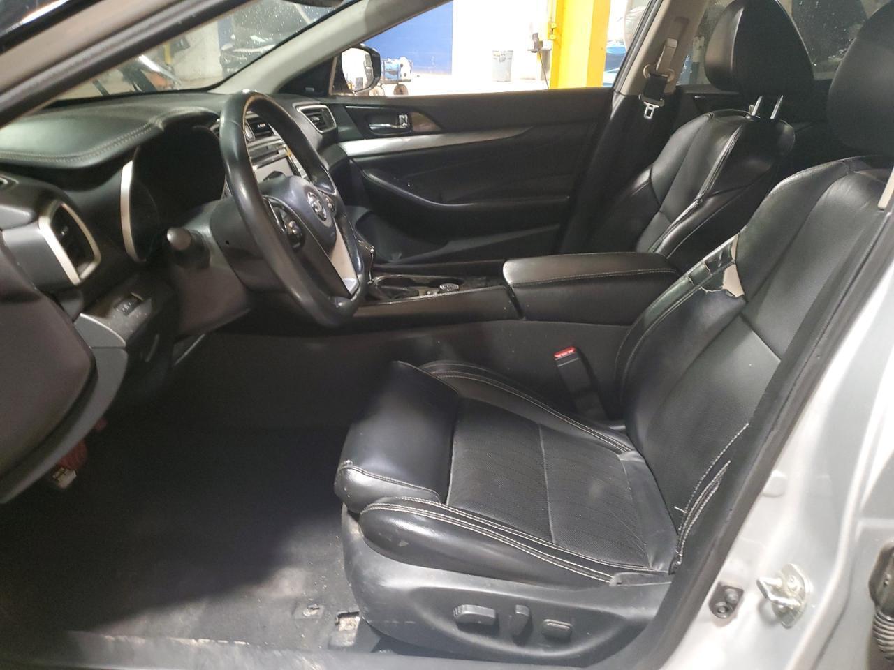 2017 NISSAN Maxima