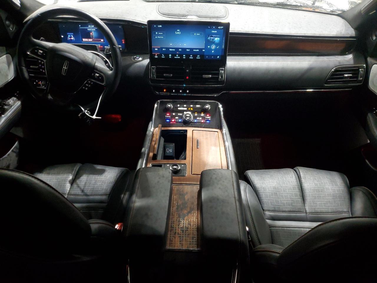 2022 LINCOLN Navigator