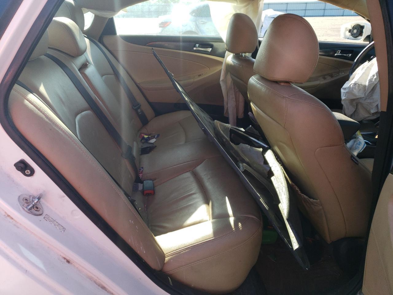 2011 HYUNDAI SONATA