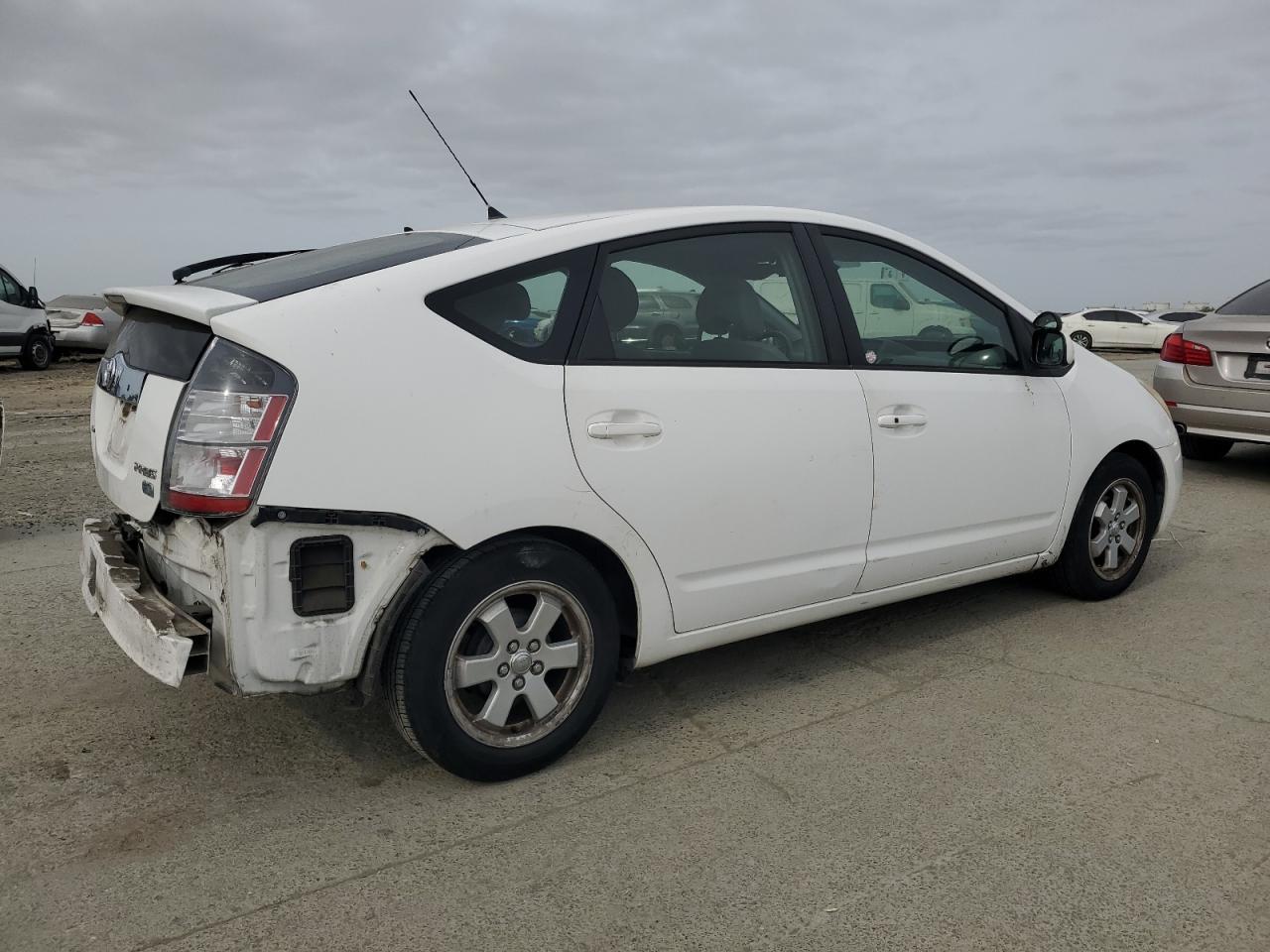 2004 TOYOTA PRIUS
